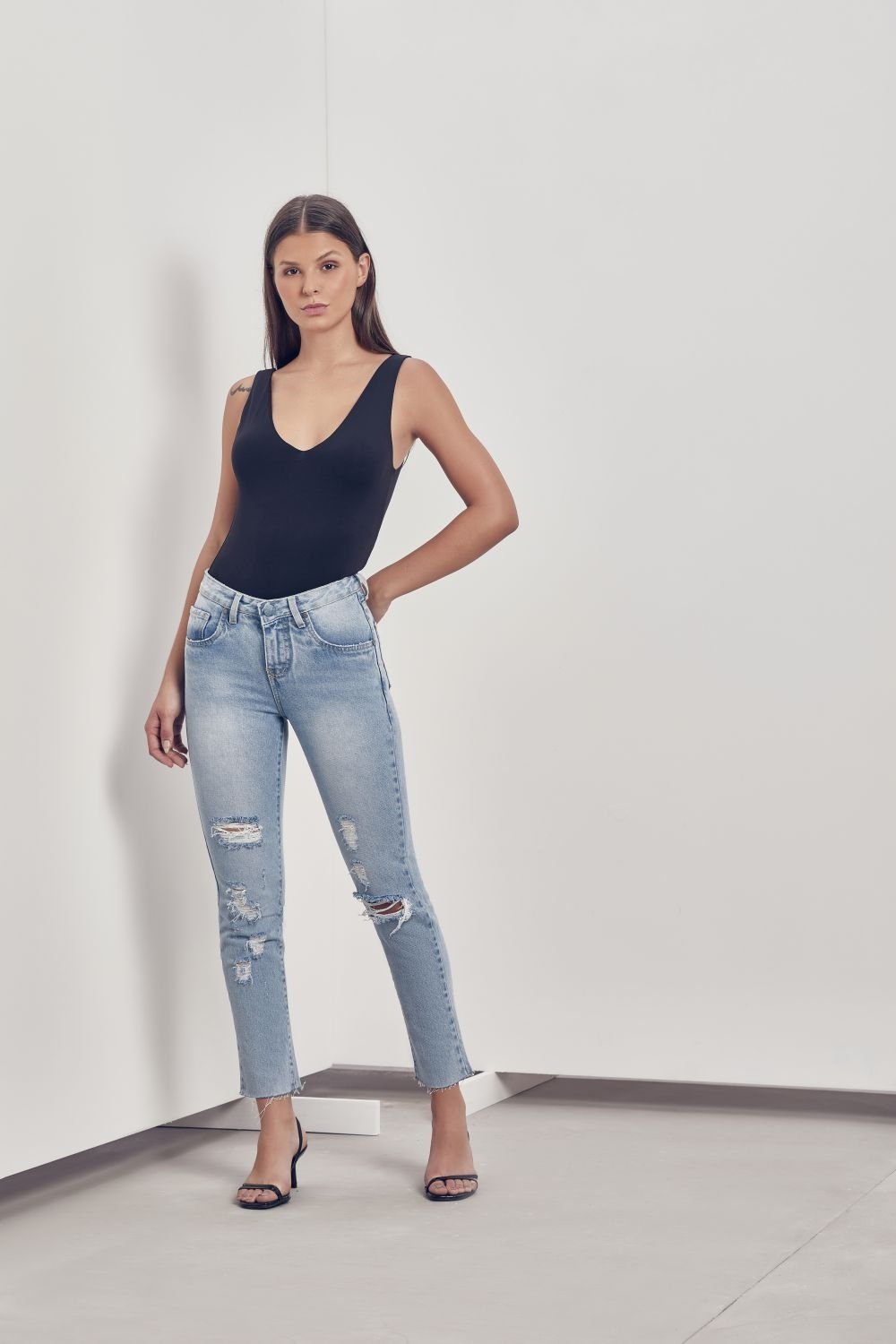 CALCA PAULA SKINNY REF 01.133