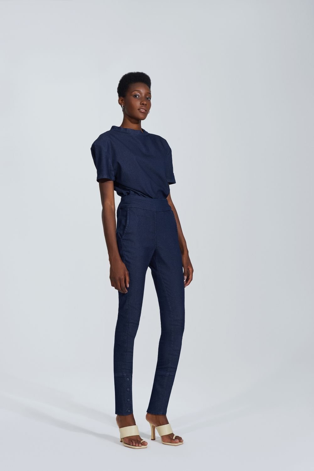 CALCA GUILHERMINA MOLETOM SKINNY JEANS