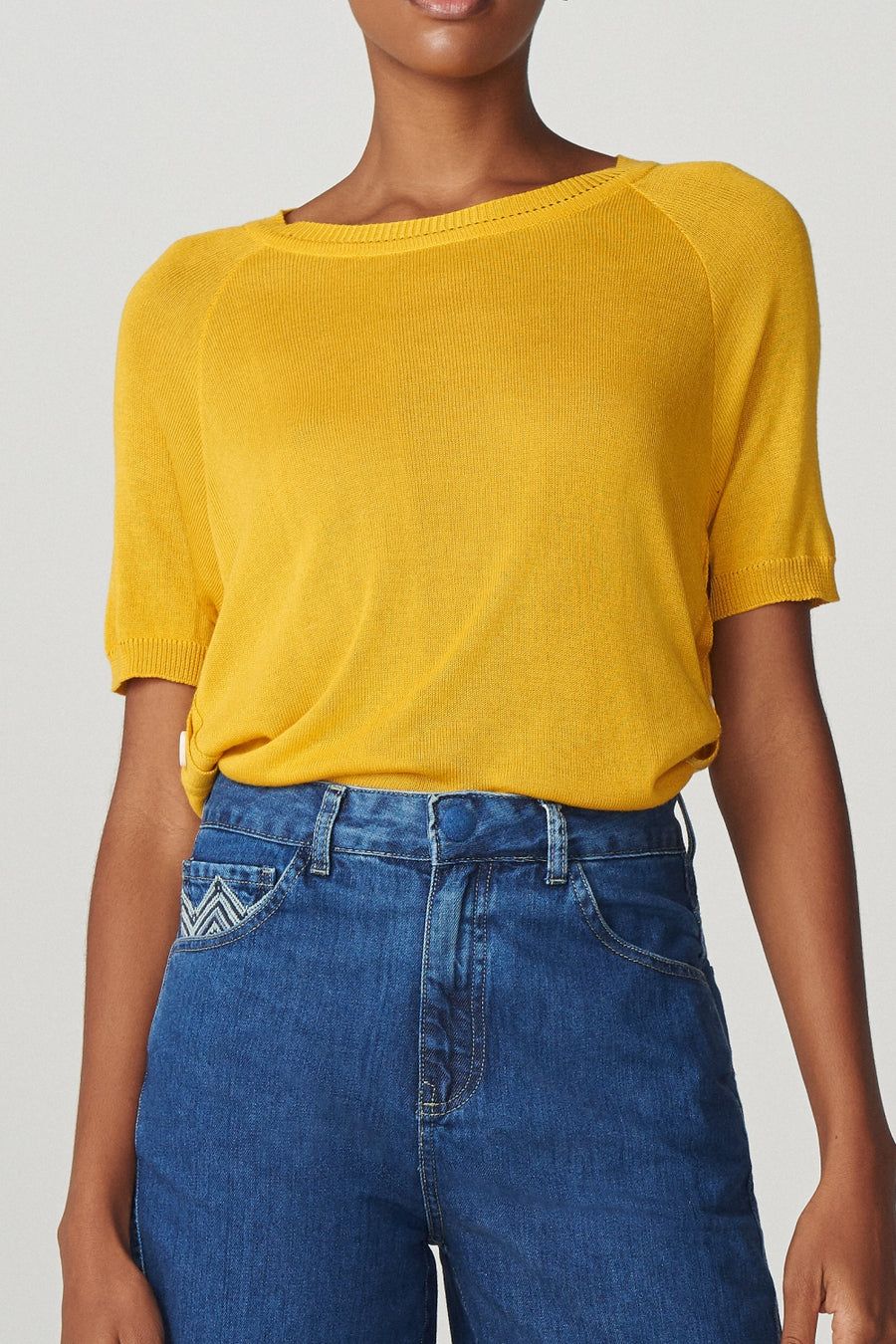 T Shirt Tricot Amarela Botoes Ref 2380