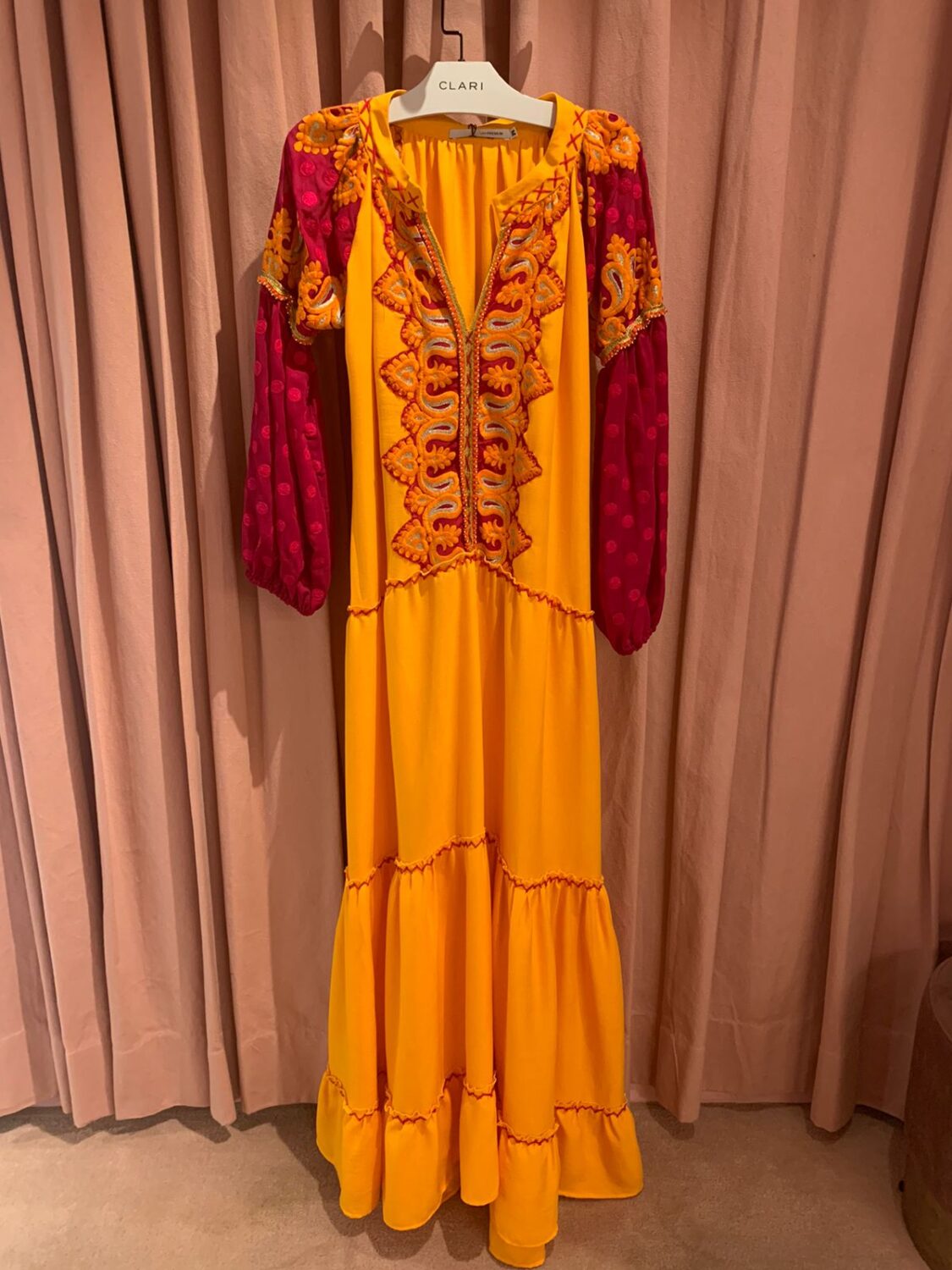 Vestido Manga Amarelo