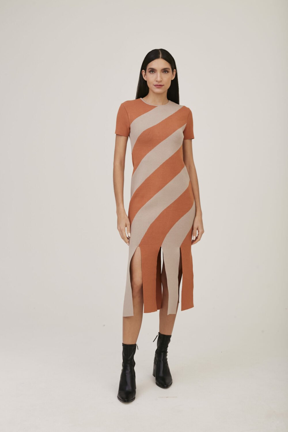 Vestido Tricot Jacquard Diagonal Terracota Bege