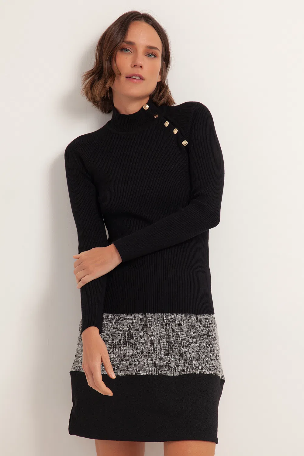 BLUSA GOLA BOTOES PRETO - Imagem 2