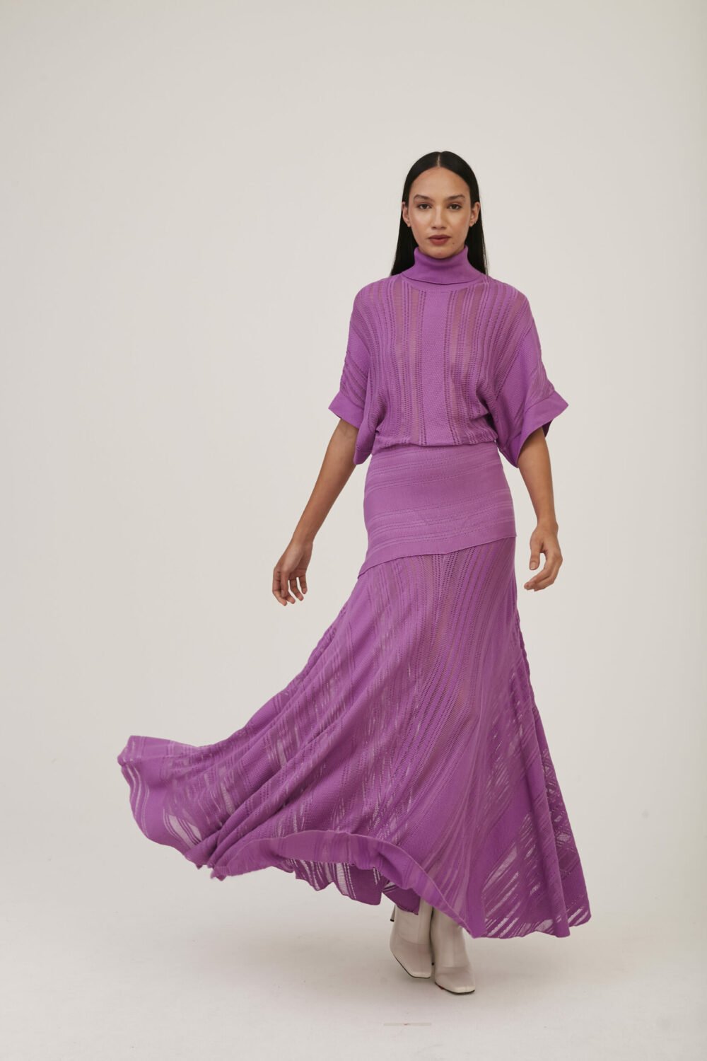Vestido Amplo Em Tricot Gola Alta Grape