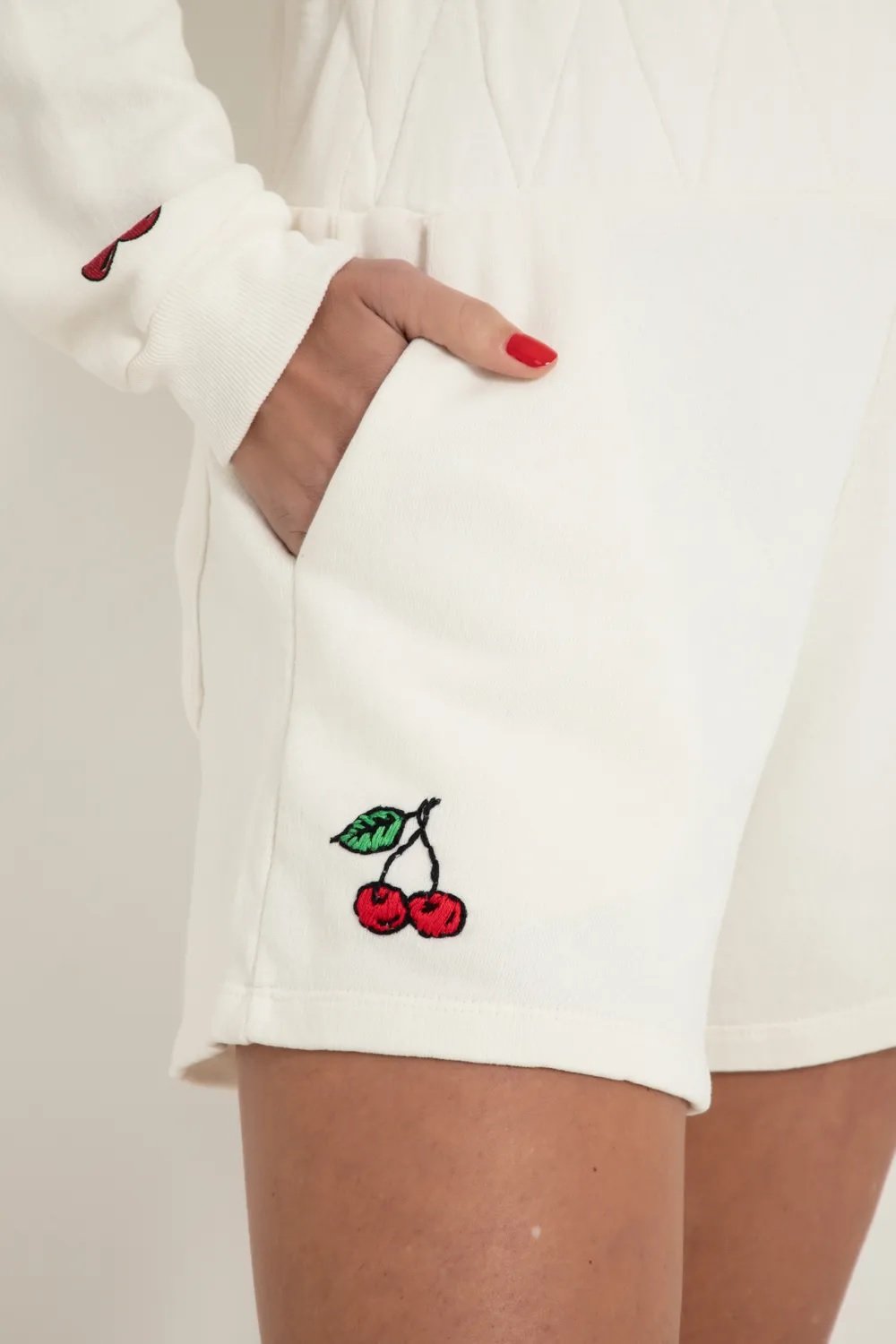 Shorts Moletom Flutas Off White - Imagem 6