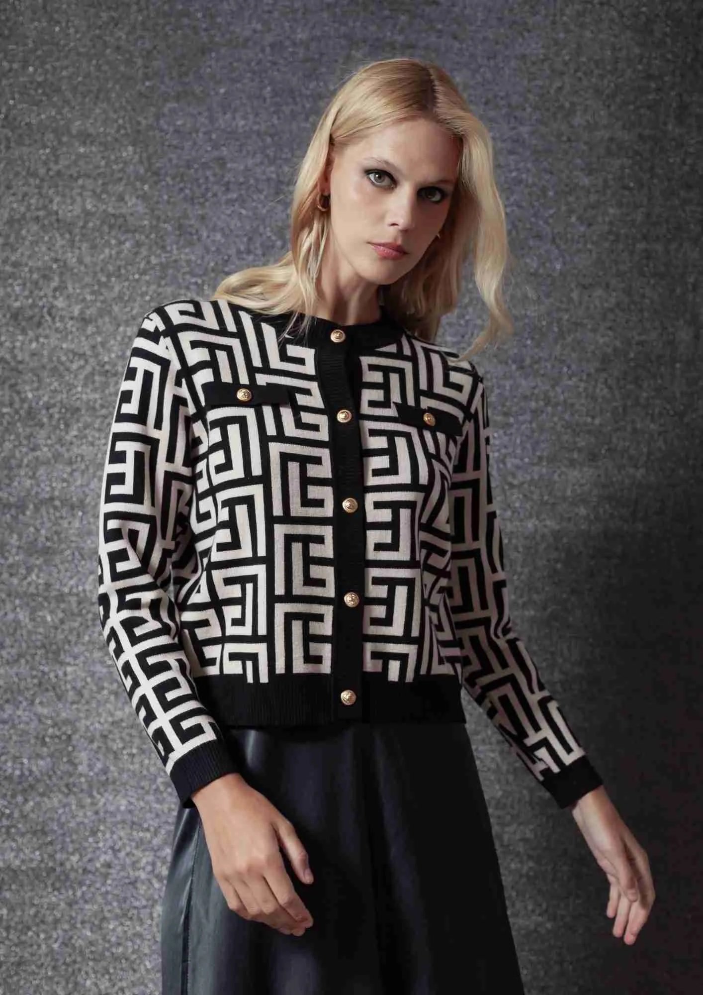 Casaqueto Balmain Preto/Branco