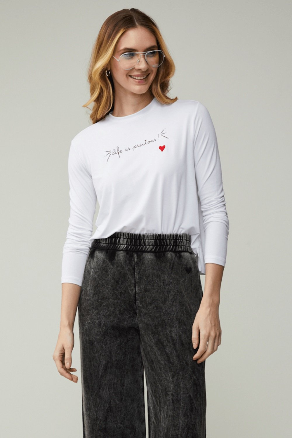 Cropped Life Is Precious Branco