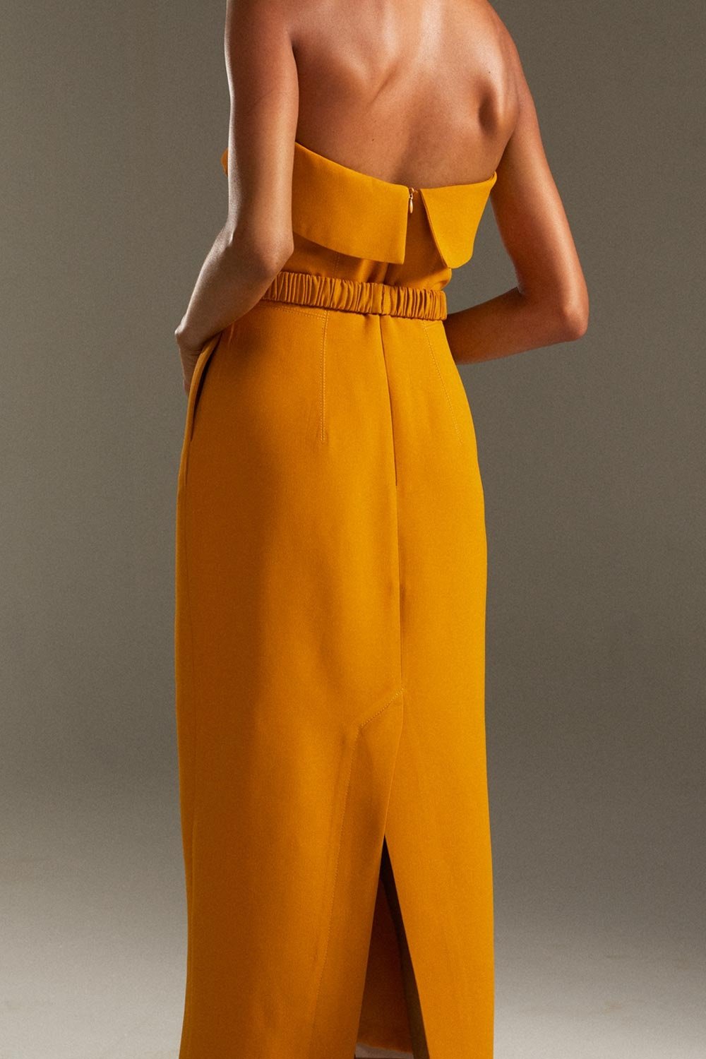 Vestido Midi Crepe Lesie Mostarda - Imagem 2