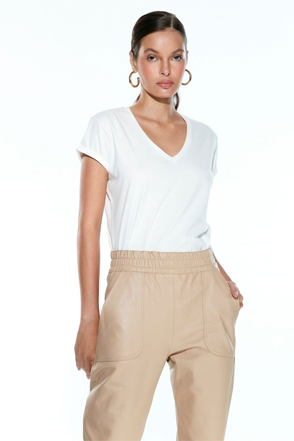 Camiseta Flávia Gola V Off White
