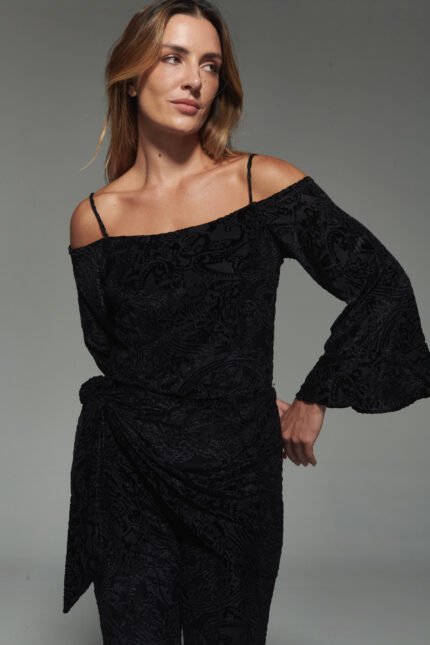 Alternative view of Blusa Amanda Preto