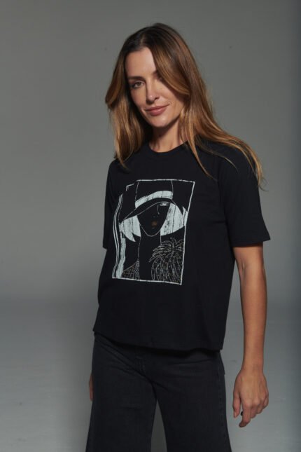 T-shirt Sara Preto
