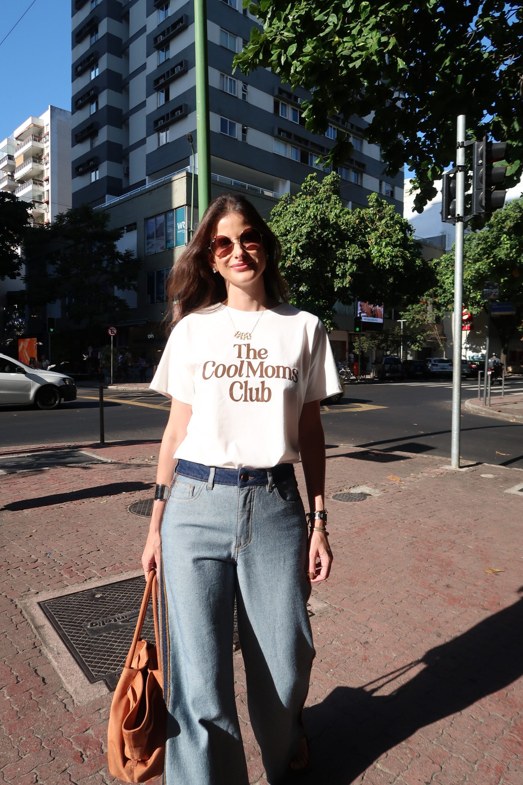 T-shirt Adriana Marrom - Imagem 2