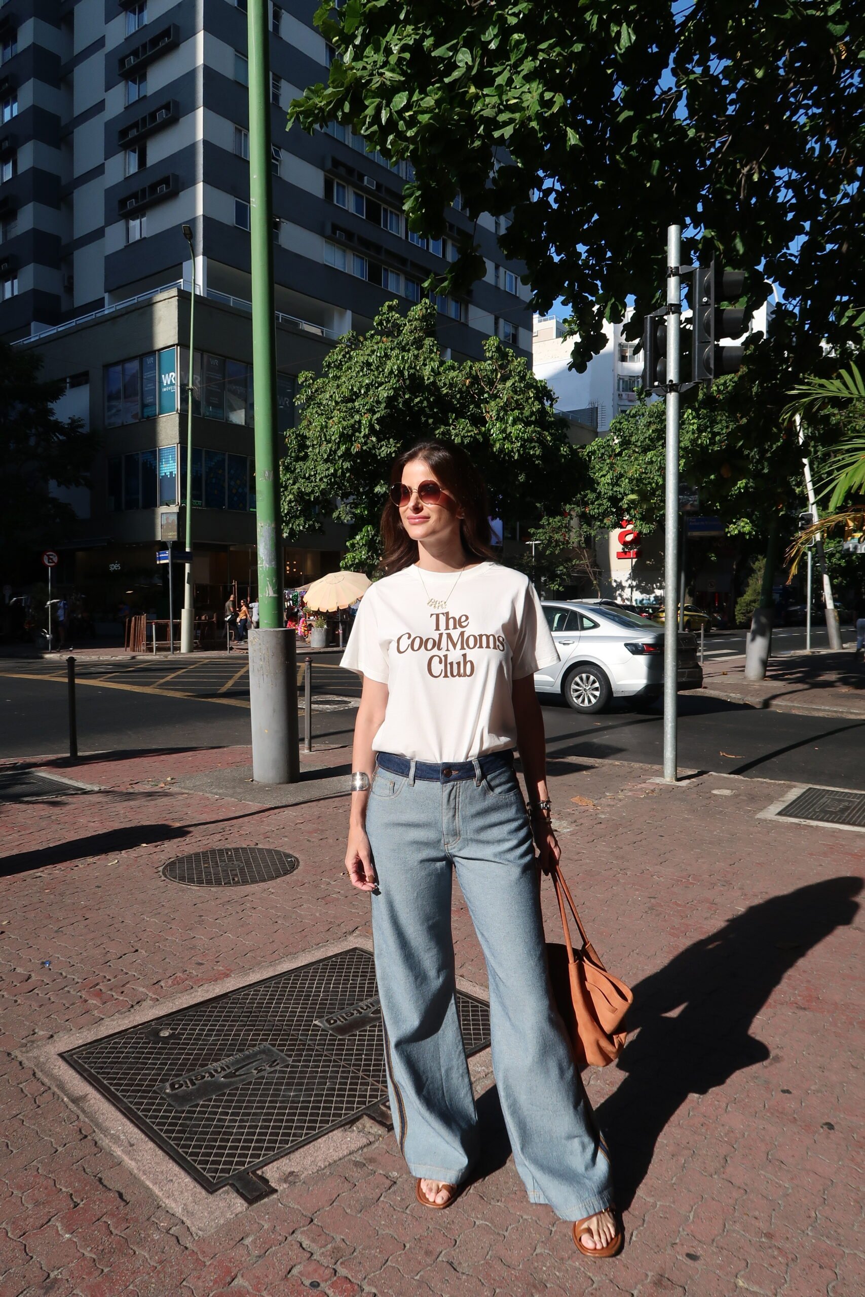 T-shirt Adriana Marrom - Imagem 3