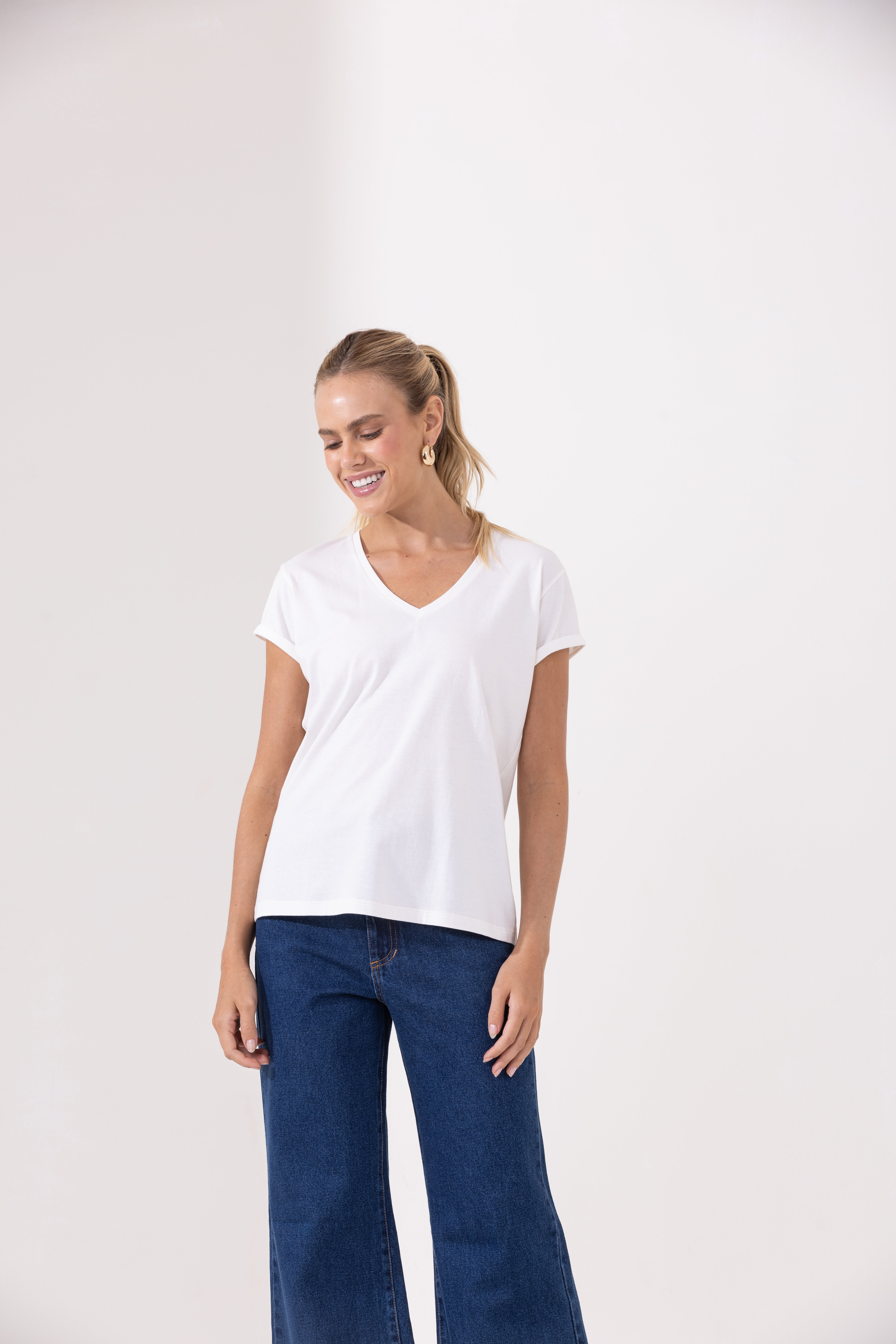 T-Shirt Flavia Off White - Imagem 3