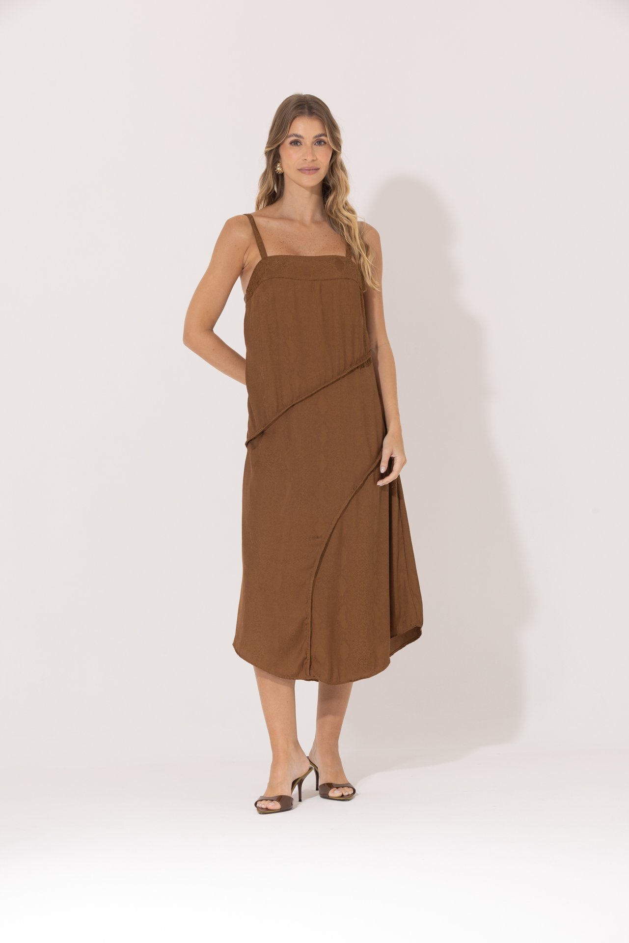 Vestido Jamile Caramelo
